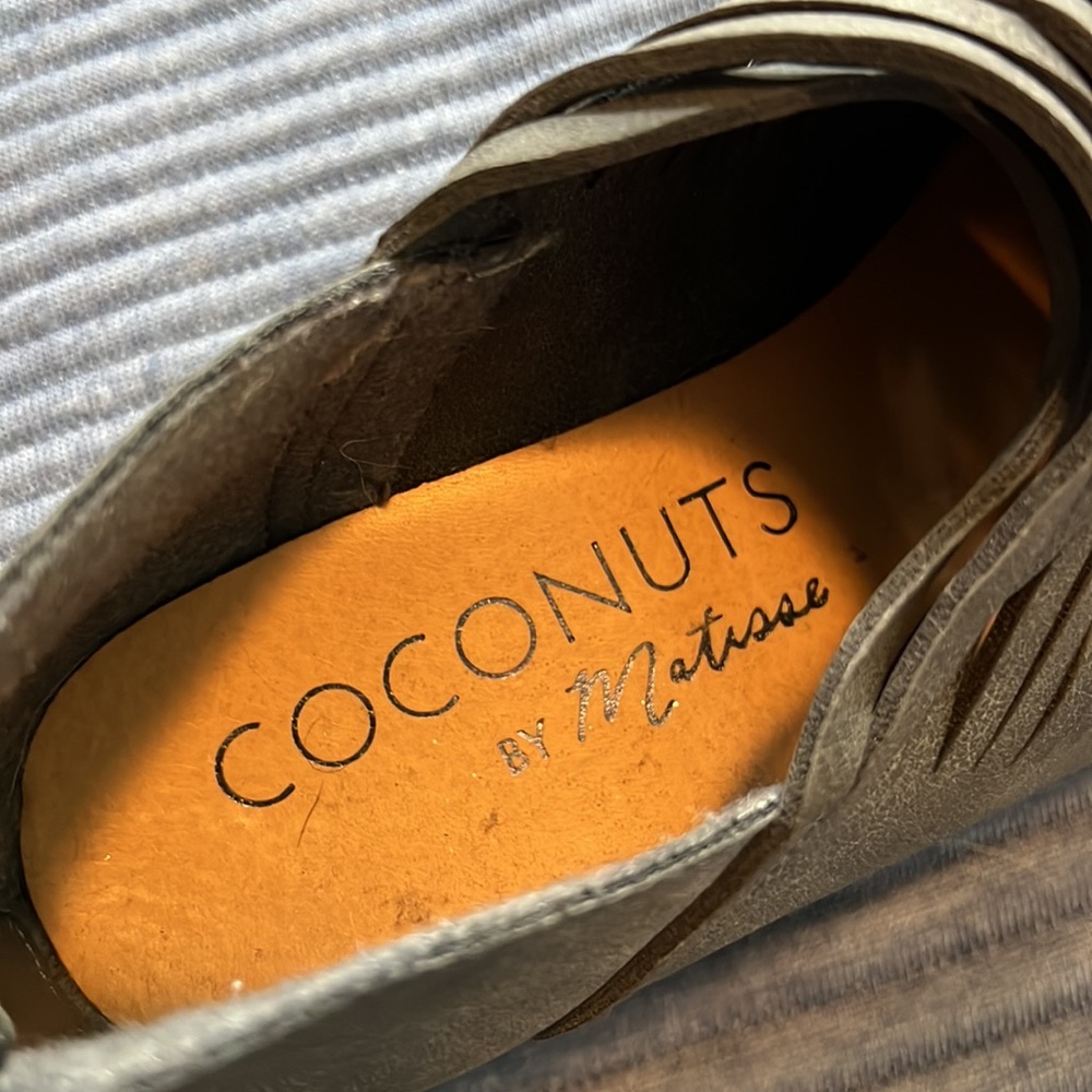 Coconuts by Matisse - Gray Booties - 5.5 - Picture 7 of 8